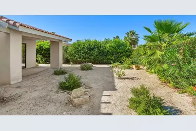 40528 Meadow Lane, Palm Desert, CA 92260 - Photo 23