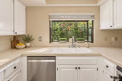 40528 Meadow Lane, Palm Desert, CA 92260 - Photo 9