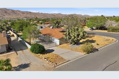 7798 Acoma Trail, Yucca Valley, CA 92284 - Photo 35
