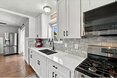 2125 State Lane, Big Bear City, CA 92314 - Photo 13
