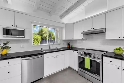 1075 E Sunny Dunes Road, Palm Springs, CA 92264 - Photo 21
