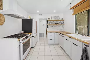 2440 S Linden Way, Palm Springs, CA 92264 - Photo 11