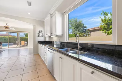 35104 Vista Del Aqua, Rancho Mirage, CA 92270 - Photo 9