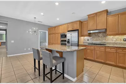 2073 Via Alba, Palm Desert, CA 92260 - Photo 9