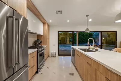 1055 E Louise Drive, Palm Springs, CA 92262 - Photo 17