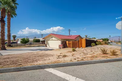 13765 Hermano Way, Desert Hot Springs, CA 92240 - Photo 31