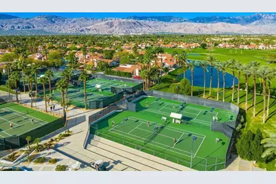 359 Desert Falls Drive E, Palm Desert, CA 92211 - Photo 33