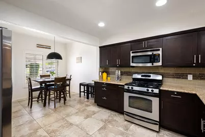359 Desert Falls Drive E, Palm Desert, CA 92211 - Photo 13