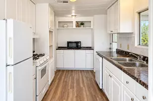 32220 San Miguelito Dr, Thousand Palms, CA 92276 - Photo 11