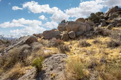 204 Bandera Road, Yucca Valley, CA 92284 - Photo 11
