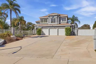 901 Clearwood Avenue, Riverside, CA 92506 - Photo 5