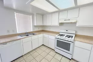 66560 San Diego Dr, Desert Hot Springs, CA 92240 - Photo 17