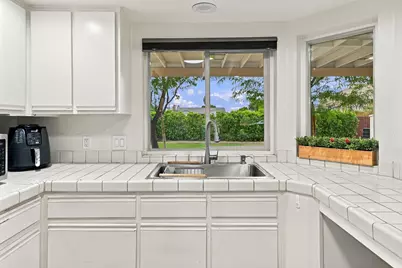 30651 Desert Moon Drive, Thousand Palms, CA 92276 - Photo 13