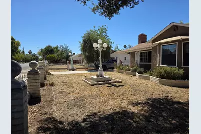 311 S Carmalita Street, Hemet, CA 92543 - Photo 3