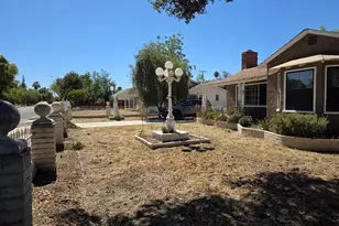 311 S Carmalita St, Hemet, CA 92543 - Photo 3