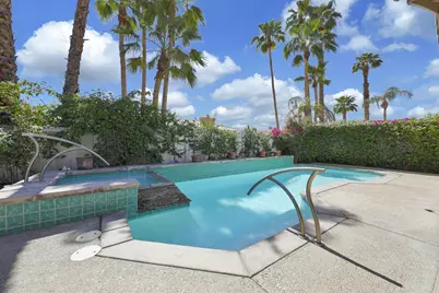 245 Strada Nova, Palm Desert, CA 92260 - Photo 35
