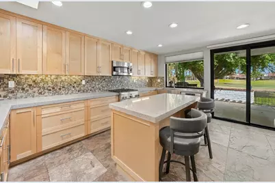44 San Sebastian Drive, Rancho Mirage, CA 92270 - Photo 3