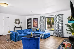 2099 E Racquet Club Road E, Palm Springs, CA 92262 - Photo 15