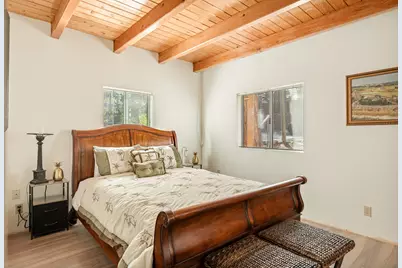 31522 Cedarwood Drive, Running Springs, CA 92382 - Photo 9