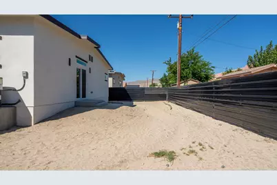16334 Avenida Gracia, Desert Hot Springs, CA 92240 - Photo 35