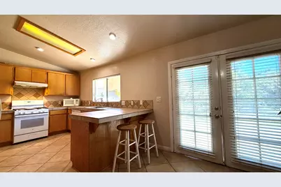 33330 Whispering Palms Trail, Cathedral City, CA 92234 - Photo 39