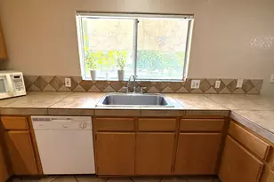 33330 Whispering Palms Trail, Cathedral City, CA 92234 - Photo 29
