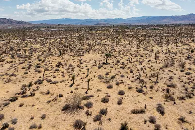 58470 Mesa Drive, Yucca Valley, CA 92284 - Photo 3
