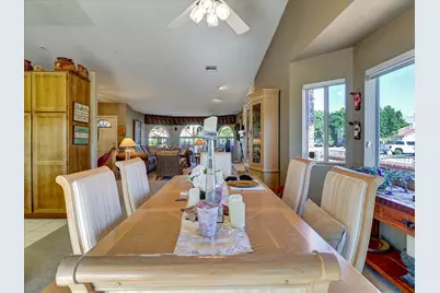 9840 Warwick, Desert Hot Springs, CA 92240 - Photo 21