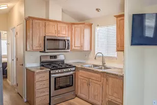 70200 Dillon Road, Desert Hot Springs, CA 92241 - Photo 19