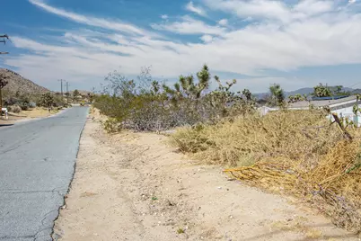 208 Sandalwood Trail, Joshua Tree, CA 92252 - Photo 9