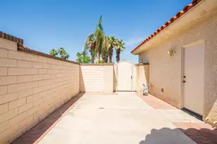 106 Towle Cir, Palm Desert, CA 92211 - Photo 35
