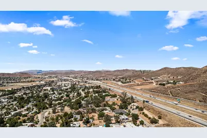 32665 Mesa Drive, Lake Elsinore, CA 92530 - Photo 31
