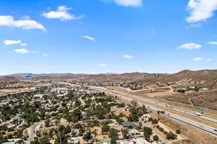 32665 Mesa Dr, Lake Elsinore, CA 92530 - Photo 31