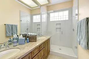 241 Arrowhead Dr, Palm Desert, CA 92211 - Photo 27