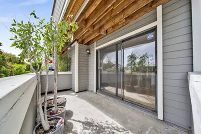 7307 Haskell Avenue #4, Van Nuys, CA 91406 - Photo 15