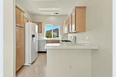 36583 Monarch Pass, Palm Desert, CA 92211 - Photo 13