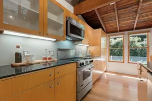 10335 Oletha Ln, Los Angeles, CA 90077 - Photo 17