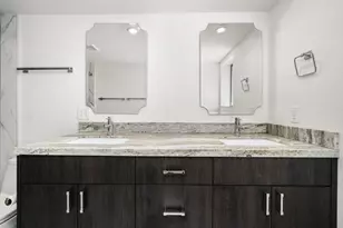255 S Avenida Caballeros, Palm Springs, CA 92262 - Photo 21