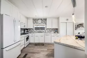 38890 Desert Greens Dr W, Palm Desert, CA 92260 - Photo 11