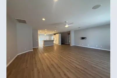 8563 Mount Whitney Avenue, Desert Hot Springs, CA 92240 - Photo 11
