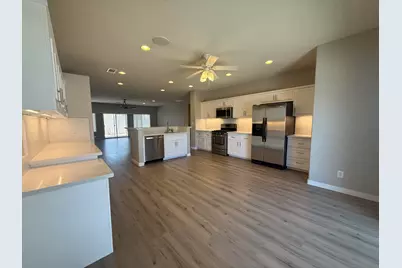 8563 Mount Whitney Avenue, Desert Hot Springs, CA 92240 - Photo 9