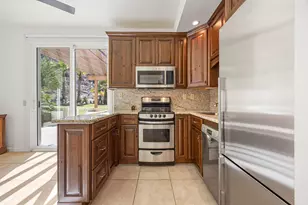 46880 Mountain Cove Dr, Indian Wells, CA 92210 - Photo 25