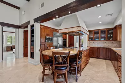 13 Clancy Lane S, Rancho Mirage, CA 92270 - Photo 9