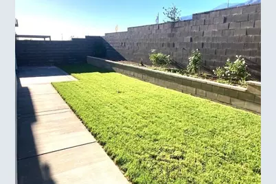 15650 Caterpillar Drive, Fontana, CA 92336 - Photo 29