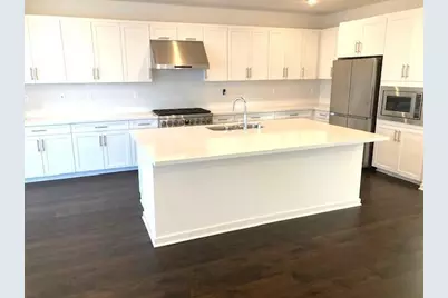 15650 Caterpillar Drive, Fontana, CA 92336 - Photo 9