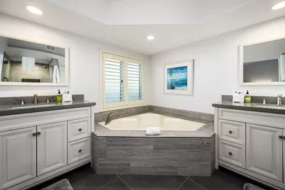 320 Vista Royale Drive, Palm Desert, CA 92211 - Photo 21