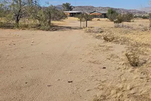 56625 Valley View Rd, Landers, CA 92285 - Photo 15