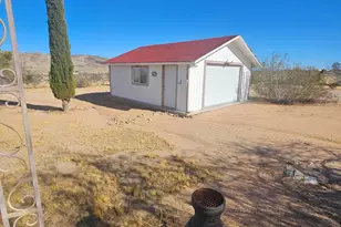 56625 Valley View Rd, Landers, CA 92285 - Photo 11