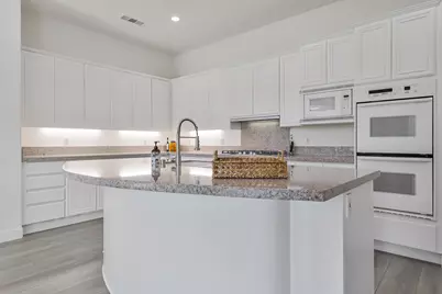 50 Vista Encantada, Rancho Mirage, CA 92270 - Photo 15