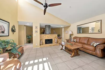 464 Village Square E, Palm Springs, CA 92262 - Photo 15